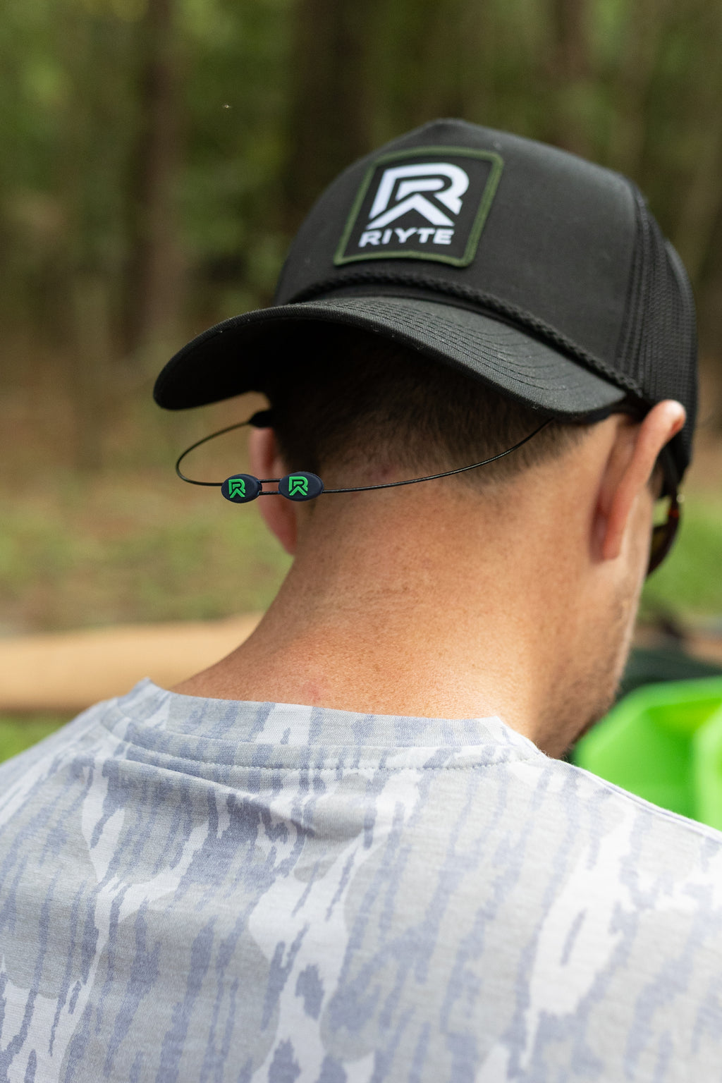 FieldLine Retainers